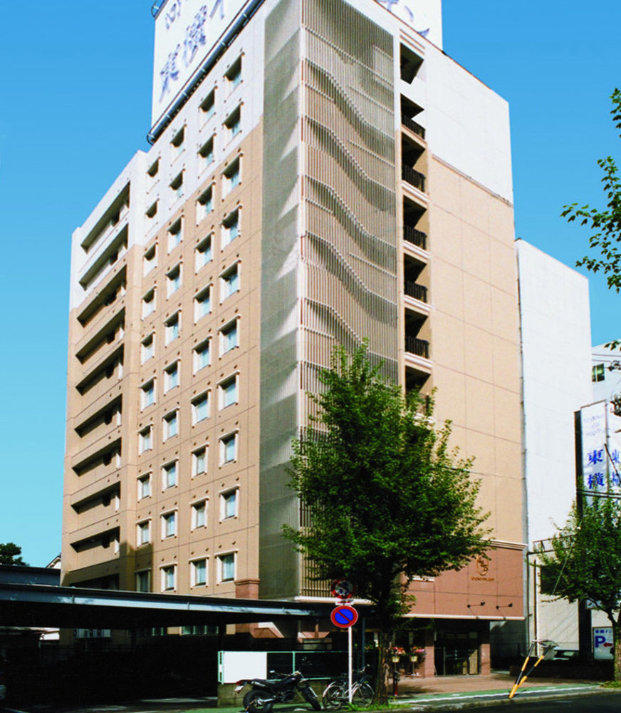 东横inn-名古屋站樱通口本馆 外观 照片